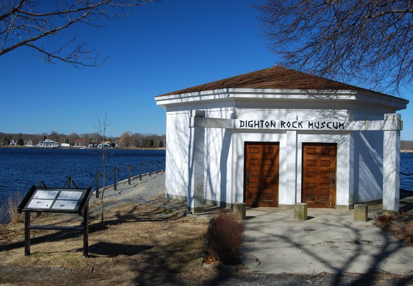 Dighton Rock State Park, Massachusetts, USA